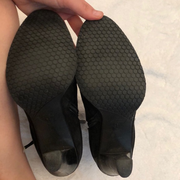 Donald J Pilner booties - Picture 6 of 6